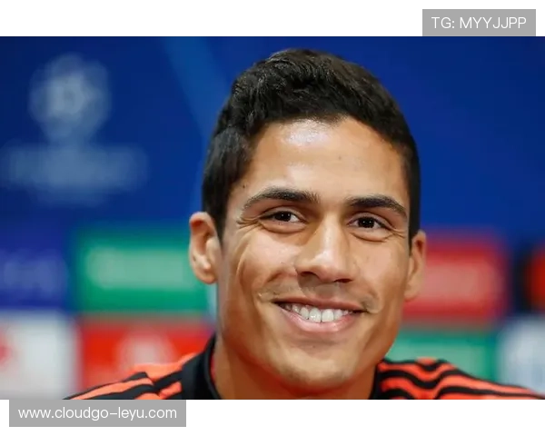 瓦拉内的防守艺术：法国中卫典范，如何颠覆你对足球的认知？